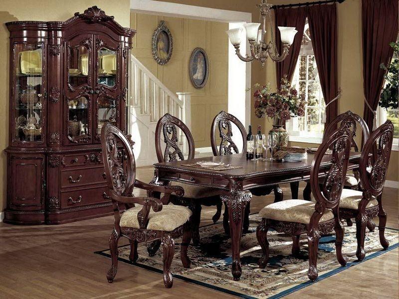 Tips to choose the right Dining Table for your Home